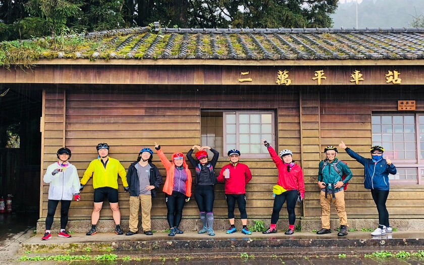 運動與健康,單車騎行,單車旅行,美國車友,海外車友騎台灣,阿里山雙鐵,山海戀單車,單車看見台灣,山海戀車友故事,退休人生